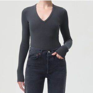 AGOLDE V-neck Ribbed Long Sleeve Black Top / Sweater  | Size Medium